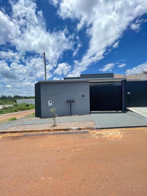 Casa para alugar em Campo Mourão, Jardim Sol Nascente II, com 2 quartos, com 1 m²