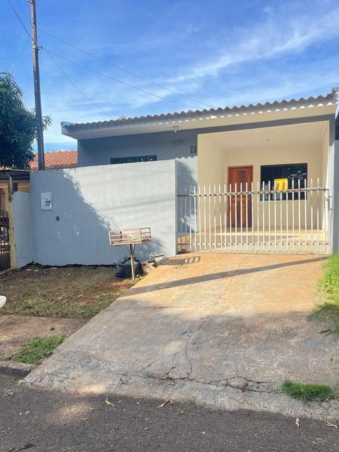 Casa para alugar em Campo Mourão, Jardim Vitória, com 2 quartos