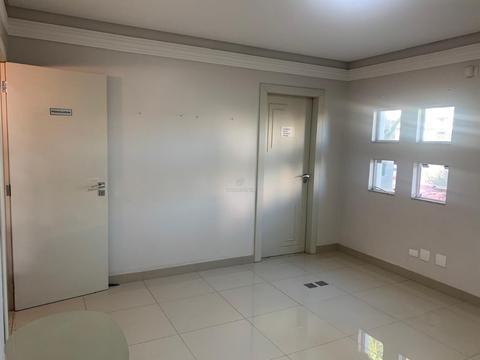 Sala para locação em Campo Mourão, Centro, com undefined m²