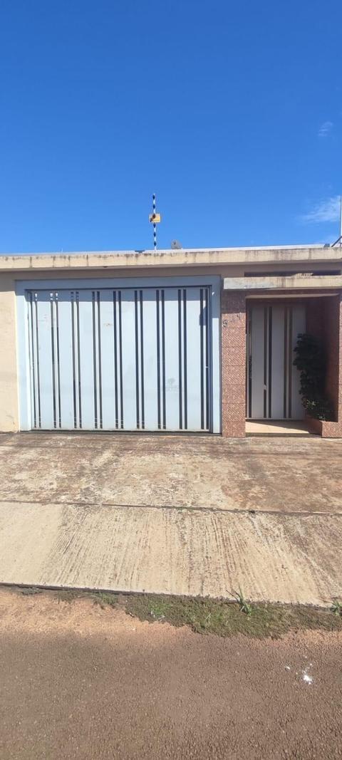 Casa para alugar em Campo Mourão, Jardim Copacabana, com 3 quartos, com 160 m²